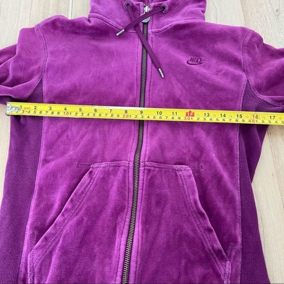 Vintage Y2K Nike velour zip up hoodie - Picture 6 of 10